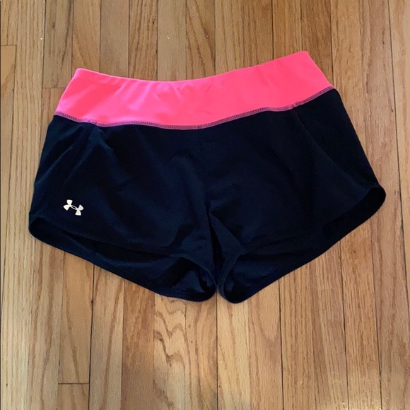 Under armour shorts - Picture 1 of 2